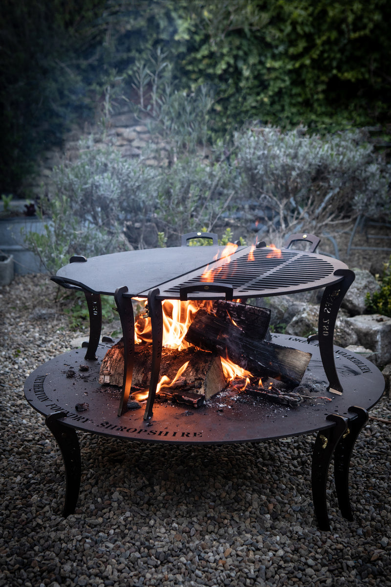 Netherton Foundry Half and Half Split Chapa with Fire Table – Jolly